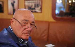 Владимир Познер: “Пока наши родители и близкие рядом с нами, мы мало интересуемся их жизнью, их прошлым”