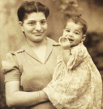 90 лучших фото Фредди Меркьюри с усами и без