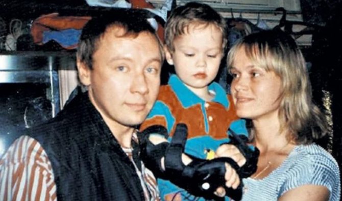 Андрей Ташков с Еленой Скороходовой и сыном Иваном