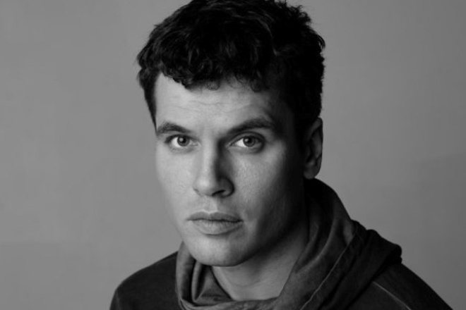Павел Артемьев